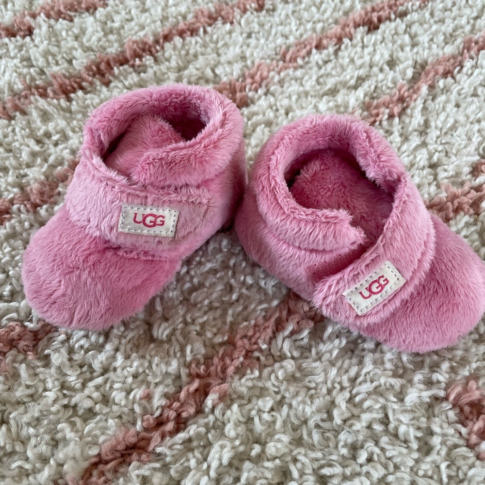 Infant pink Uggs